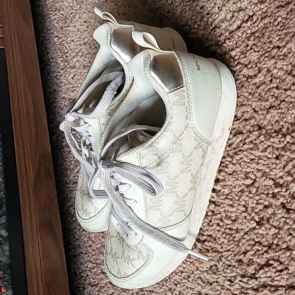Michael Kors sneakers mk sneakers Michael kors size 3 sneakers mk sneakers Mk - Picture 7 of 16